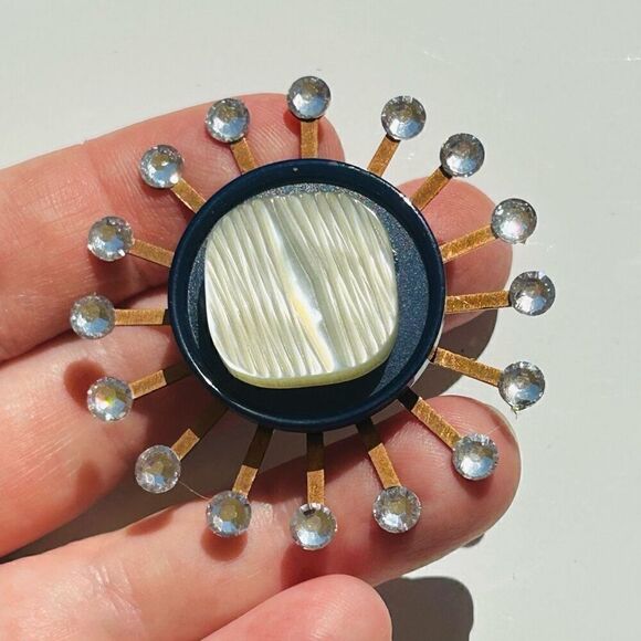 Upcycled Atomic Starburst Refrigerator Magnet Buttons Rhinestones Blue Teal Whit - Picture 4 of 5